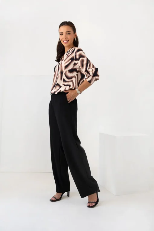 bluza-animal-print-cu-maneca-lunga-si-decolteu-v