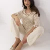 bluza-bej-crosetata-cu-maneci-trei-sferturi