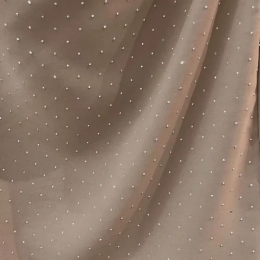 bluza-bej-eleganta-cu-strasuri-si-mansete-elastice