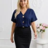 bluza-cu-decolteu-in-v-si-inchidere-cu-capse-aurii-decorative