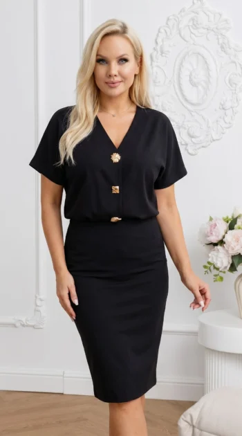 bluza-cu-decolteu-in-v-si-inchidere-cu-capse-aurii-decorative