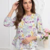bluza-cu-imprimeu-floral-multicolor-si-volan-in-talie