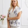 bluza-dama-alba-cu-broderie-albastra-si-bej