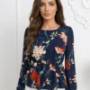 bluza-dama-bleumarin-cu-imprimeu-floral-si-maneci-lungi