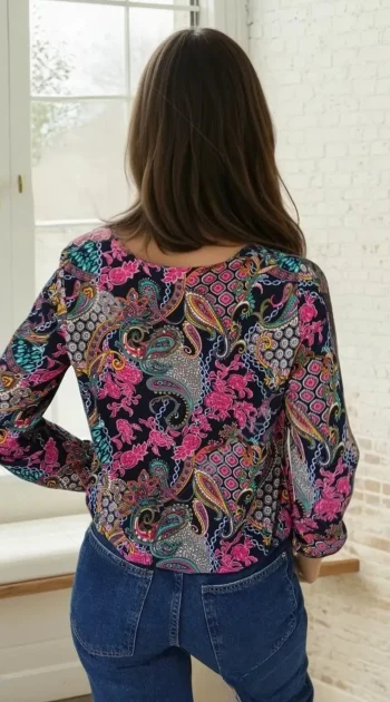 bluza-dama-bleumarin-cu-imprimeu-ornamental-multicolor