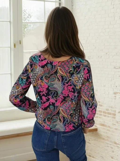 bluza-dama-bleumarin-cu-imprimeu-ornamental-multicolor