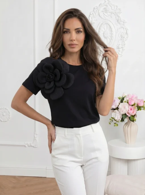 bluza-din-bumbac-cu-aplicatie-floare-3d-cu-strasuri