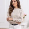 bluza-din-tricot-cu-floricele-multicolore-brodate