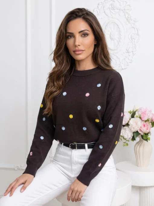 bluza-din-tricot-cu-floricele-multicolore-brodate