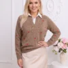 bluza-din-tricot-cu-guler-si-broderie-inimioare