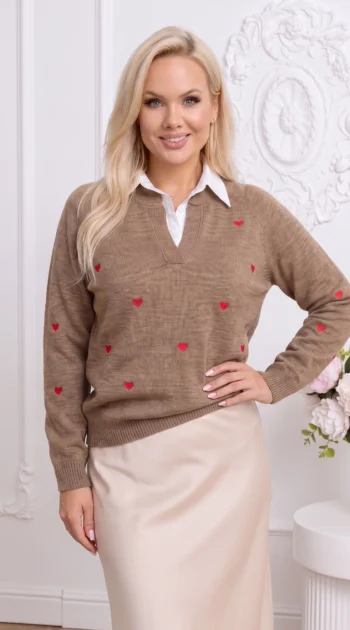 bluza-din-tricot-cu-guler-si-broderie-inimioare