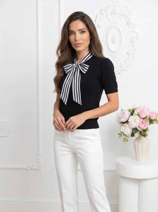 bluza-din-tricot-fin-cu-funda-eleganta-si-nasturi