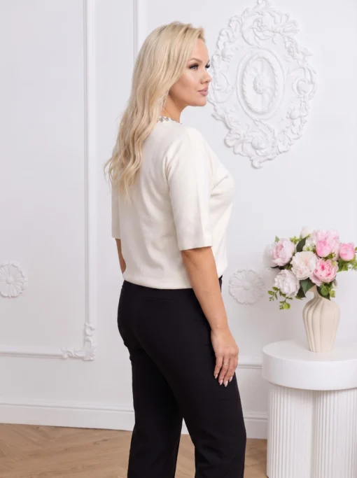 bluza-din-tricot-fin-cu-maneca-scurta-si-aplicatii-stralucitoare-la-guler