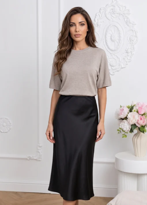 bluza-din-tricot-fin-cu-strasuri