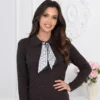 bluza-din-tricot-reiat-cu-esarfa-la-guler