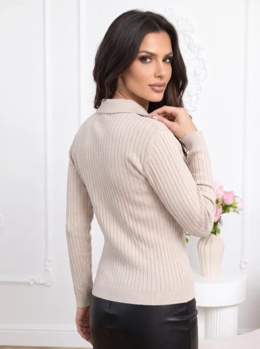 bluza-din-tricot-reiat-cu-esarfa-la-guler