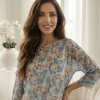 bluza-eleganta-bleu-cu-imprimeu-floral-si-nod-decorativ