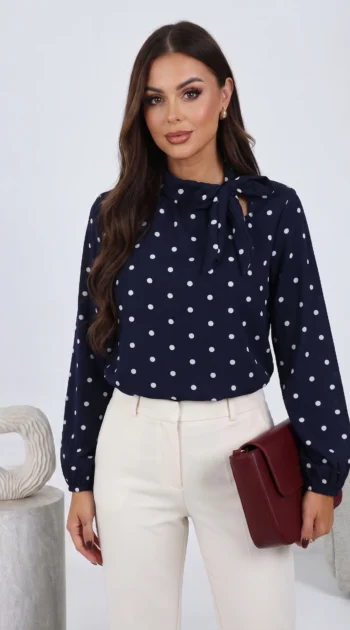 bluza-eleganta-cu-buline-si-funda-la-guler