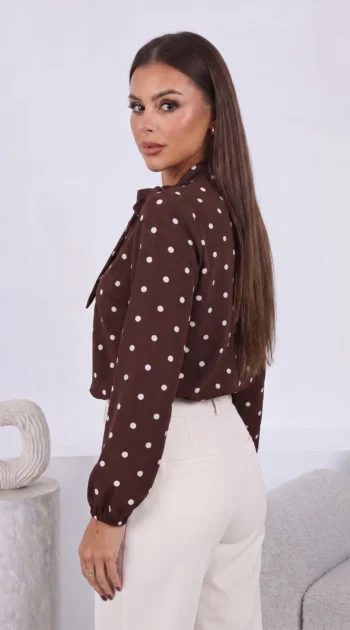 bluza-eleganta-cu-buline-si-funda-la-guler