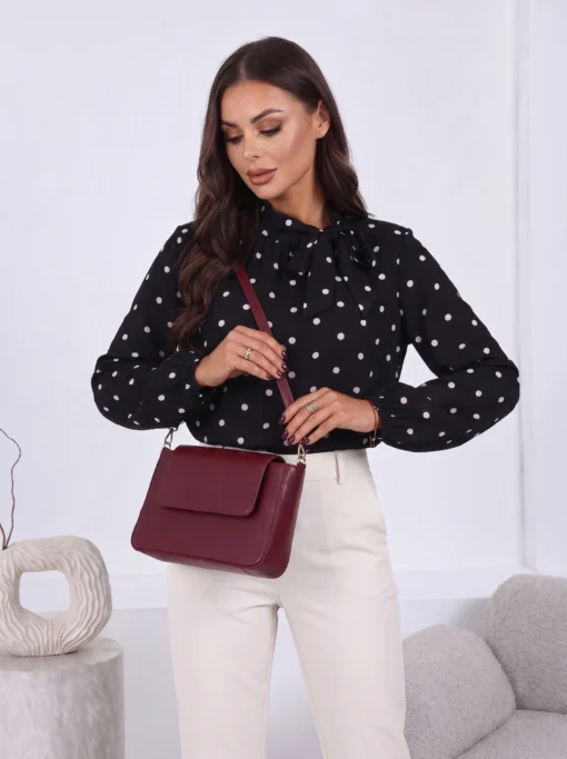 bluza-eleganta-cu-buline-si-funda-la-guler-copiaza
