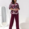 bluza-eleganta-cu-imprimeu-abstract-in-nuante-de-visiniu