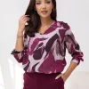bluza-eleganta-cu-imprimeu-abstract-in-nuante-de-visiniu