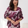 bluza-eleganta-cu-imprimeu-abstract-in-nuante-de-visiniu