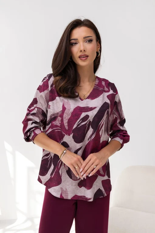 bluza-eleganta-cu-imprimeu-abstract-in-nuante-de-visiniu