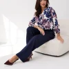 bluza-eleganta-cu-imprimeu-floral-in-nuante-de-albastru-si-mov