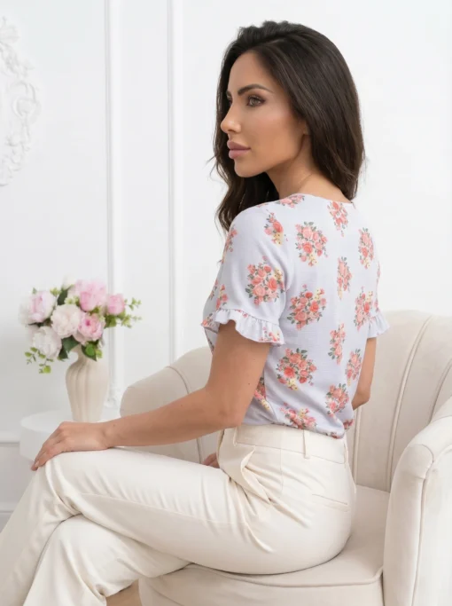 bluza-eleganta-cu-imprimeu-floral-si-maneci-scurte-cu-volane