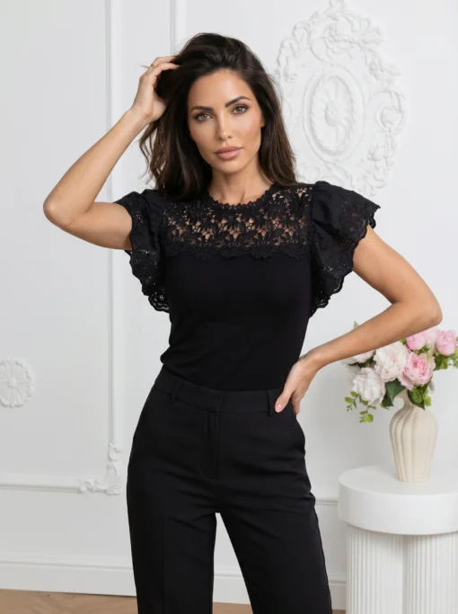 bluza-eleganta-din-bumbac-cu-dantela-si-maneci-fluture