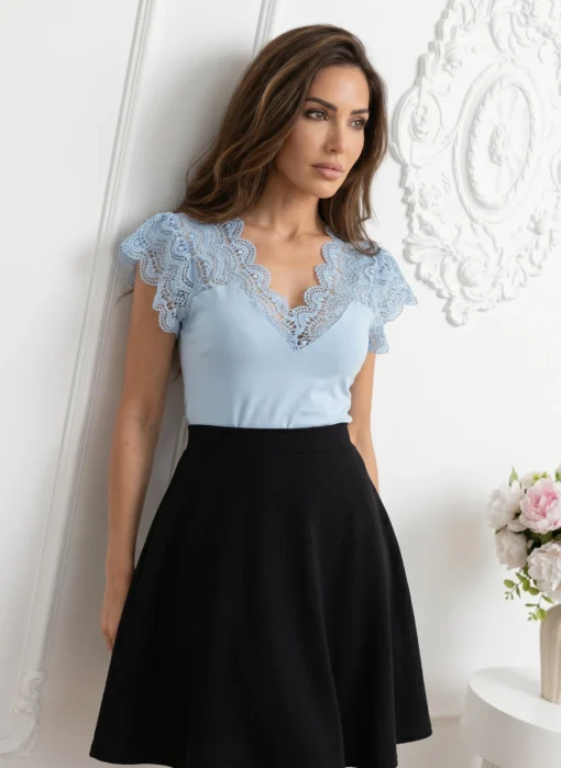 bluza-eleganta-din-bumbac-cu-decolteu-in-v-cu-dantela