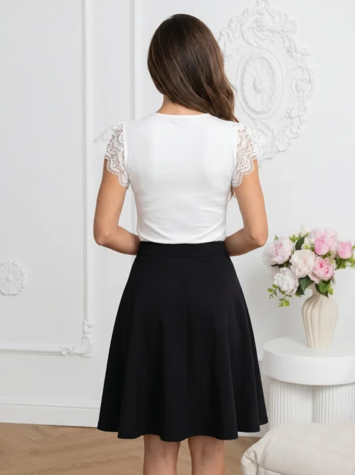 bluza-eleganta-din-bumbac-cu-decolteu-in-v-cu-dantela