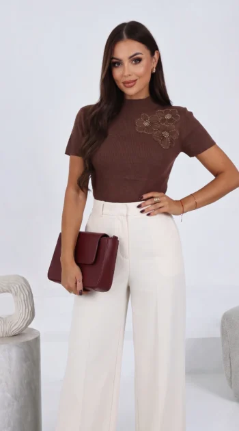 bluza-eleganta-din-tricot-fin-cu-aplicatii-florale