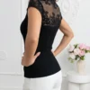 bluza-eleganta-reiata-cu-insertii-din-plasa-si-broderie-florala-negru-universala