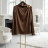 bluza-eleganta-satinata-maro-cu-decolteu-drapat-si-nasturi-decorativi