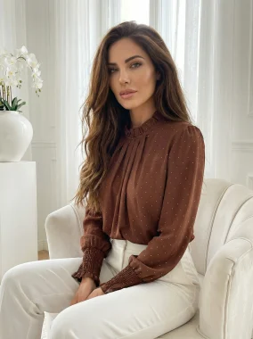 Bluza maro eleganta cu strasuri si mansete elastice