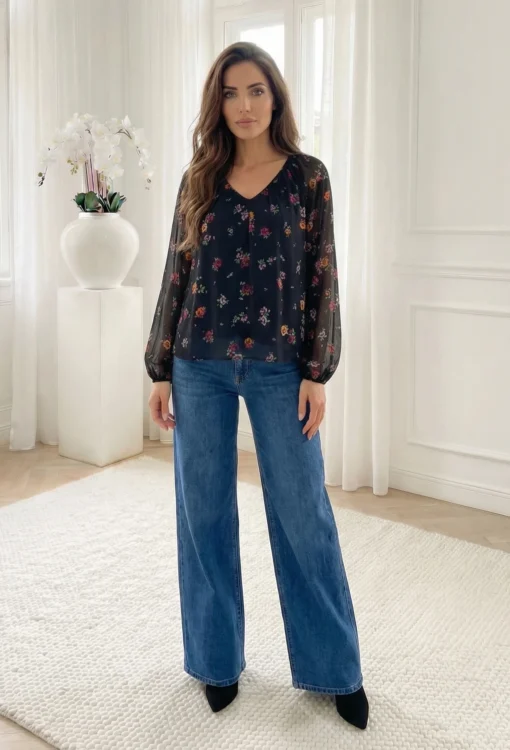 bluza-neagra-vaporoasa-cu-imprimeu-floral-si-maneci-bufante