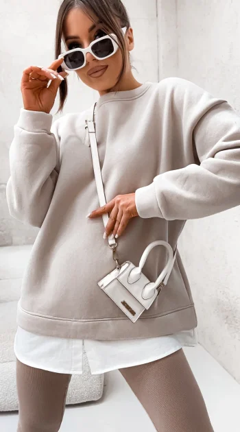 bluza-oversized-bej-cu-croi-lejer-si-stil-casual
