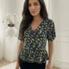 bluza-peplum-cu-decolteu-in-v-si-imprimeu-floral