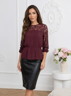 Bluza visinie eleganta cu dantela si spate decupat