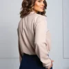 camasa-bej-eleganta-cu-nasturi-metalici
