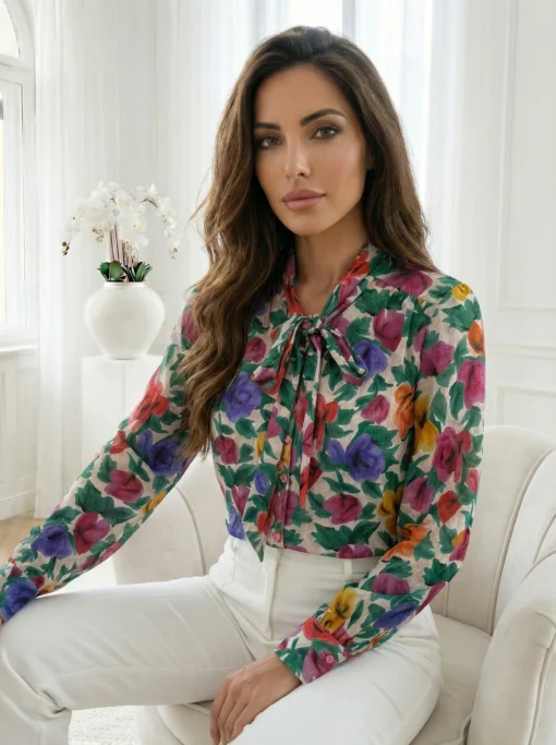 Camasa cu model floral colorat si funda la guler