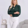 camasa-eleganta-cu-esarfa-la-guler-si-accesoriu-auriu