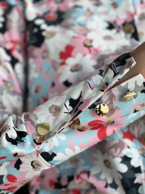 camasa-eleganta-cu-imprimeu-floral-pastel