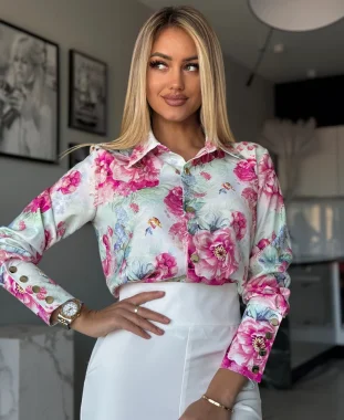 Camasa eleganta cu imprimeu floral pastel in nuante diafane de roz