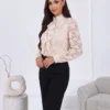 camasa-eleganta-din-dantela-cu-guler-victorian