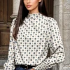 camasa-nicolina-apricot-eleganta-cu-aspect-usor-satinat