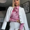 camasa-roz-eleganta-cu-imprimeu-floral-si-nasturi-aurii