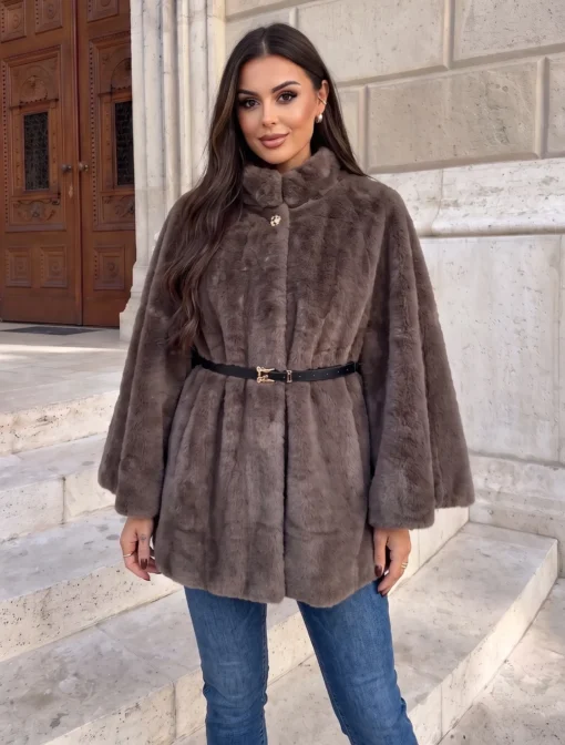 capa-eleganta-din-blana-ecologica-cu-guler-inalt-si-curea-in-talie